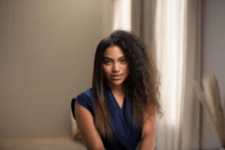 HOT TOOLS Dual Plate Straightener Limited Giftpack -Winkel Voor Haarverzorgingsproducten 202108 hottools 40 art dualplate lifestyle v3 360 min