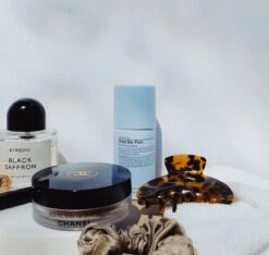 J Beverly Hills BLUE Hold Me Firm 100ml 2 J Beverly Hills BLUE Hold Me Firm 100ml -Winkel Voor Haarverzorgingsproducten 644216014736 holdmefirm 90ml