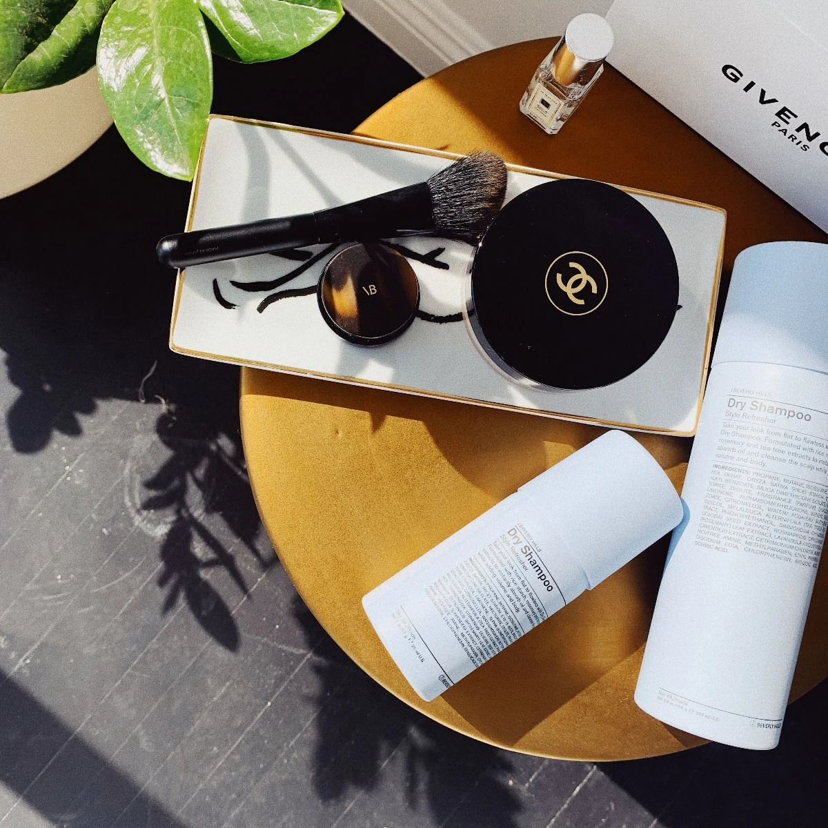 J Beverly Hills BLUE Dry Shampoo 262ml J Beverly Hills BLUE Dry Shampoo 262ml -Winkel Voor Haarverzorgingsproducten 644216015030 644216014934 dry shampoo 3. 1