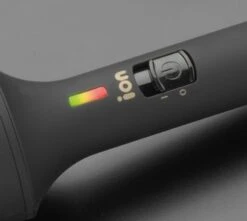 Diva Pro Keramische Warmteborstel 40mm -Winkel Voor Haarverzorgingsproducten close up hot brush