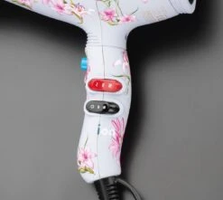 Diva Pro Edit Fleur Dynamica 3500 Föhn Lily Daze -Winkel Voor Haarverzorgingsproducten edt101 1920 x 1715 02