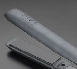 Diva Pro Precious Metals Touch Straightener Titanium -Winkel Voor Haarverzorgingsproducten pro202 1920 x 1715 05