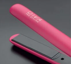 Diva Pro Digital Styler Magenta 3 Diva Pro Digital Styler Magenta -Winkel Voor Haarverzorgingsproducten pro212 1920 x 1715 05