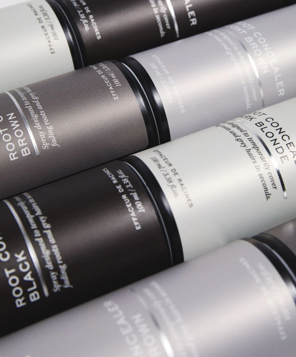 REF Root Concealer Black REF Root Concealer Black -Winkel Voor Haarverzorgingsproducten ref stockholm vegan root concealer closeup lr 001 1